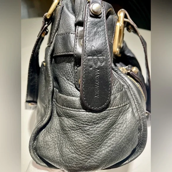 B. MAKOWSKY Large Black East/West Glove Leather Hobo Leopard Lining Bag
A93783 - Picture 11 of 17